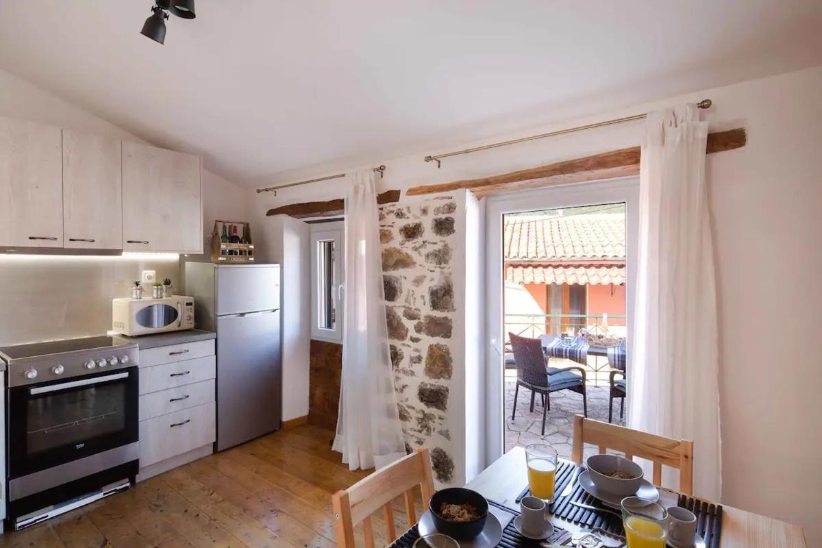 Alia House Villa Doukades Luaran gambar